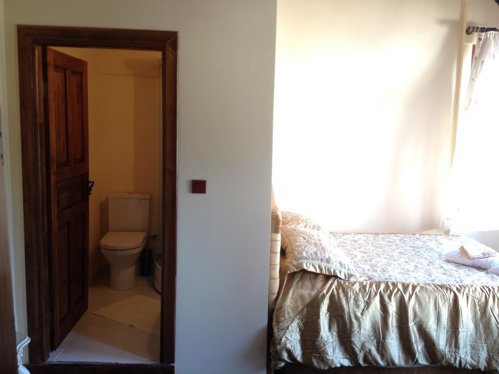 Papazin Konagi Hotel Ayvalı Kamer foto