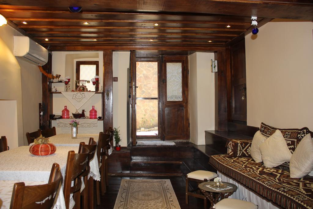 Papazin Konagi Hotel Ayvalı Buitenkant foto