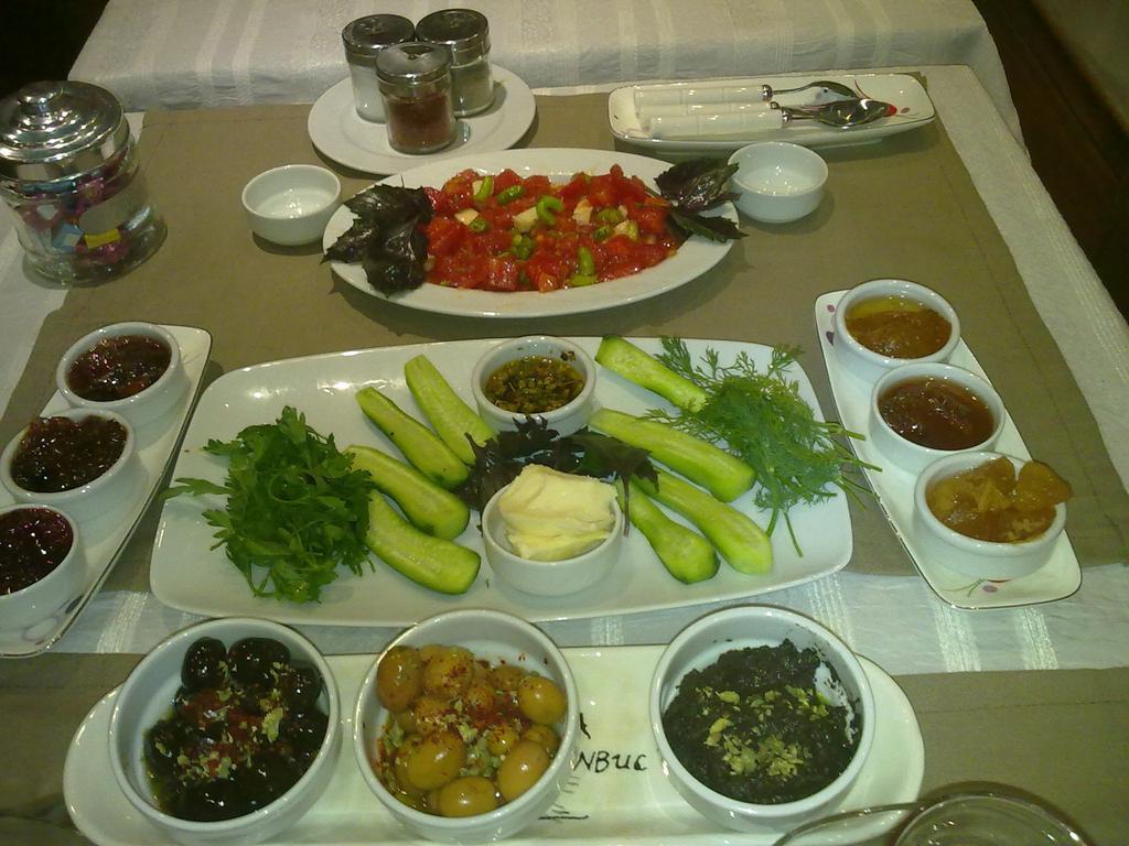 Papazin Konagi Hotel Ayvalı Buitenkant foto